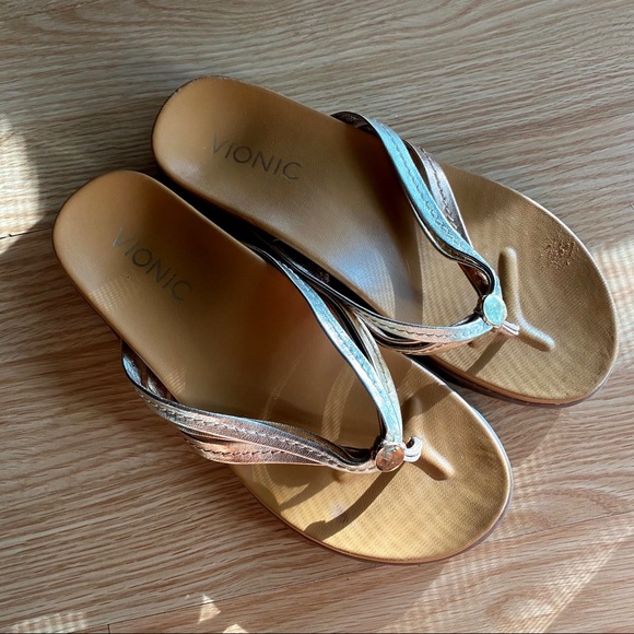 Vionic Rose Gold & Gold Leather Strap Sandals 6M - Picture 11 of 11